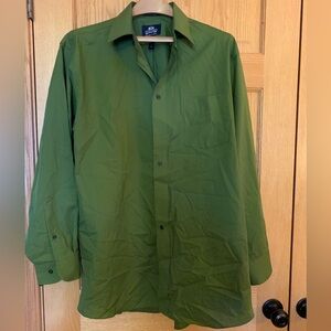 Stafford Super Shirt wrinkle free collared button up.